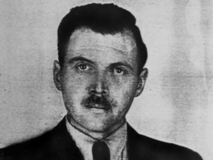 Josef Mengele, en una imagen tomada en 1956 en Buenos Aires para expedirle un documento de identidad. (Getty Images)