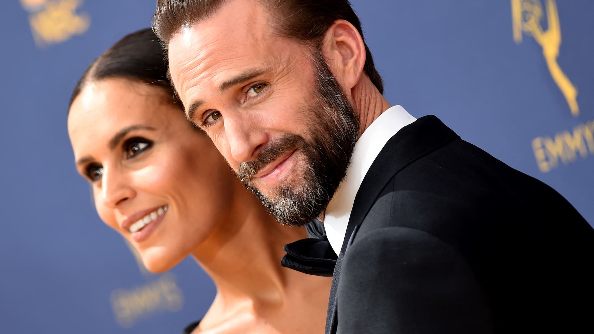 Fiennes, Diéguez y un matrimonio de perfil bajo