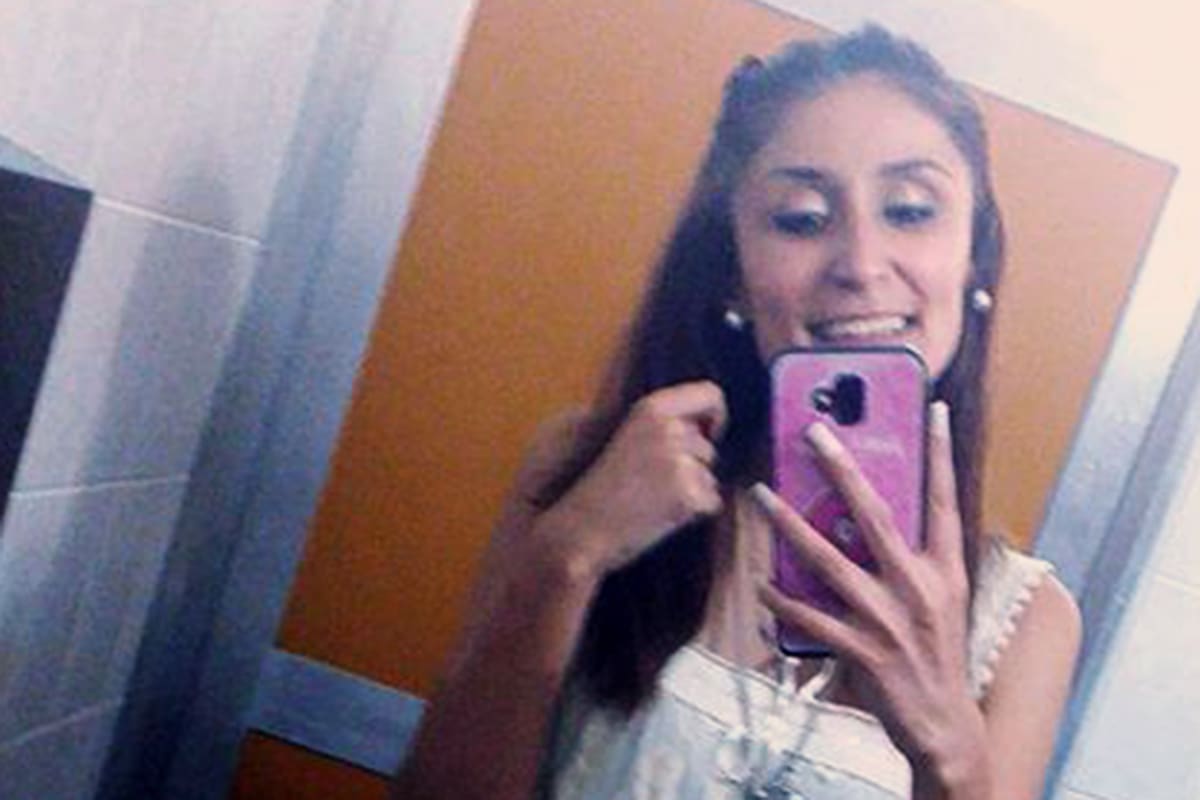 Joven de 24 años murió por una infección, los padres dicen que no la atendieron "por no tener coronavirus"