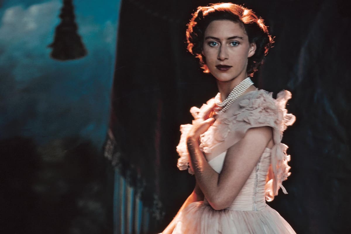 Joven y bella, impacta en uno de
sus primeros posados oficiales en
solitario, en agosto de 1949.