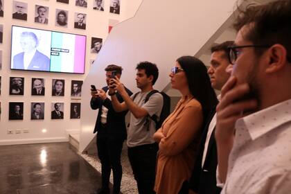 Jóvenes musulmanes y judíos participaron en un encuentro en el Museo del Holocausto que tuvo como finalidad la reivindicación de la convivencia pacífica y el intercambio interreligioso