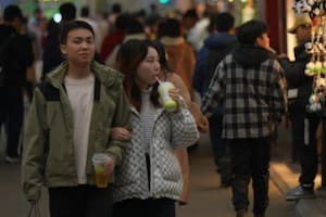Joy, la primera de su familia en ir a la universidad, ahora llama a Chengdu su hogar