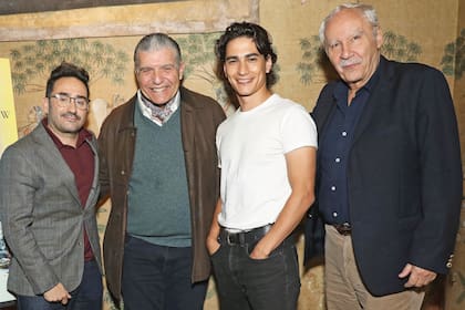 Juan A. Bayona, Carlos Páez Rodríguez, Enzo y Pablo Vierci, en diciembre del año pasado.
