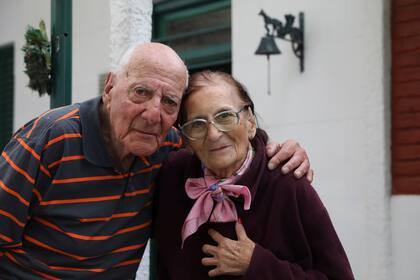 Tito y su hermana Hilda