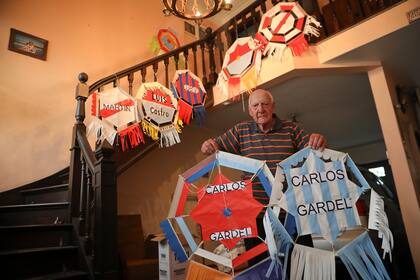Los barriletes que homenajean al cantor