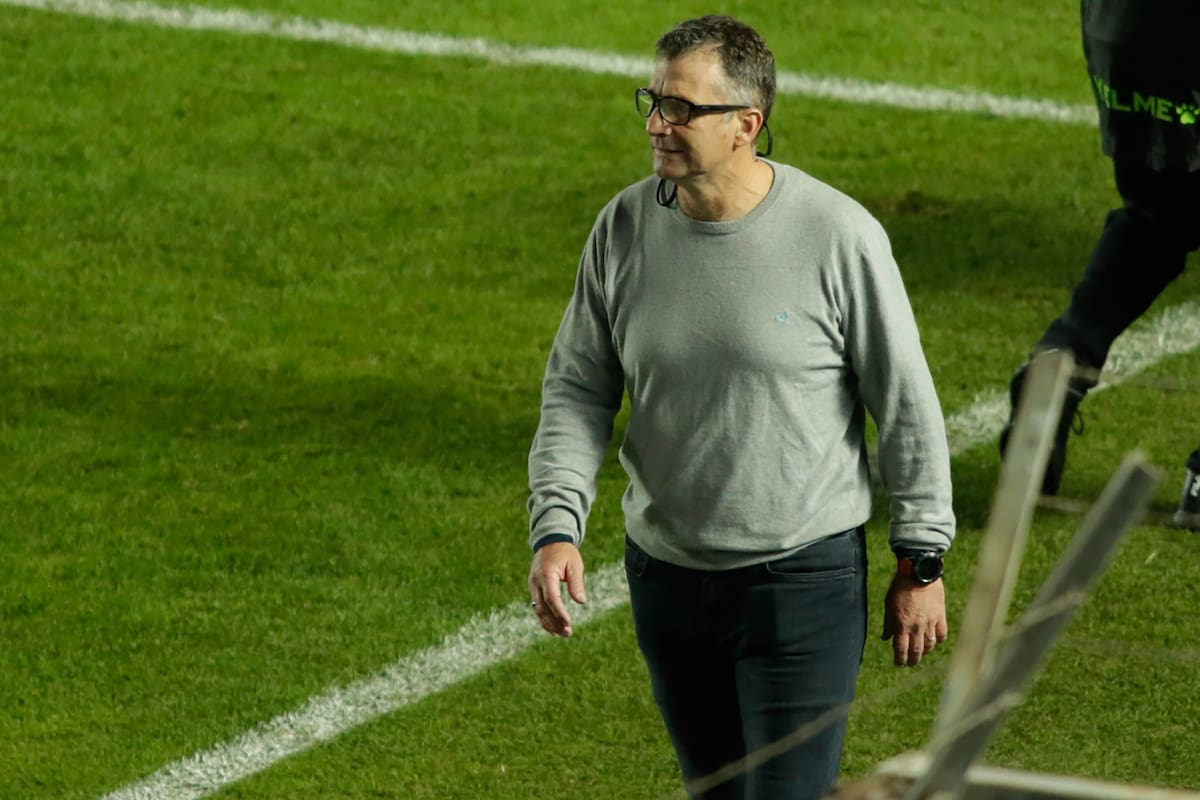 Juan Antonio Pizzi deberá reconstruir a Racing tras el golpe sufrido en la final de la Copa de la Liga ante Colón