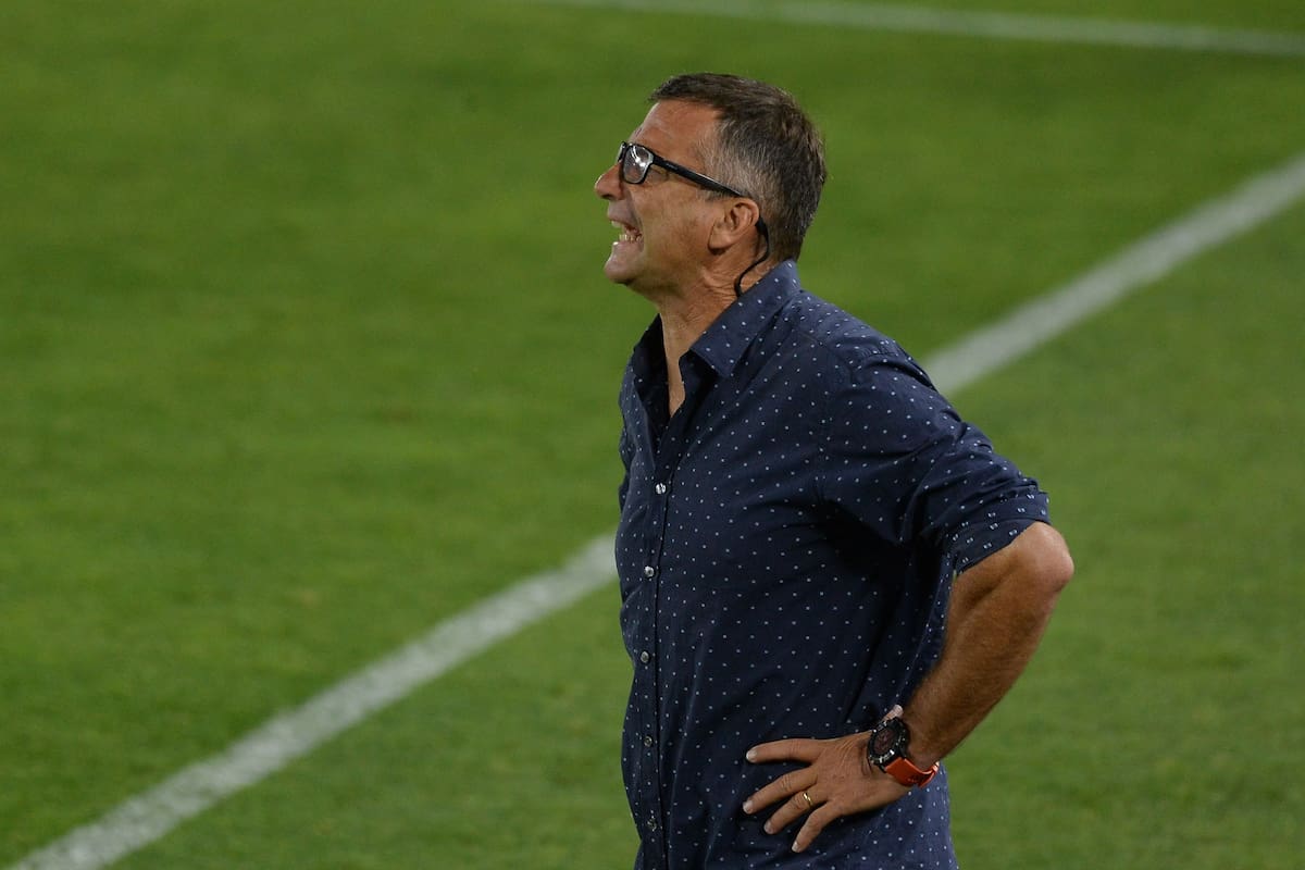Juan Antonio Pizzi durante el partido entre Racing Club y Estudiantes de La Plata