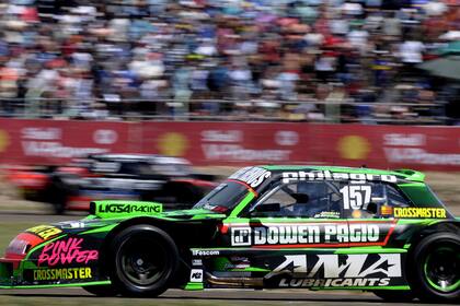 Juan Bautista De Benedictis, último ganador en Viedma; el necochense dejó el Ford del Martínez Competición y cumplirá un segundo ciclo en el Catalán Magni Motorsport