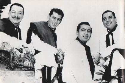 Dicky Dávalos, Ernesto Cabeza, Polo Román y Juan Carlos Saravia
