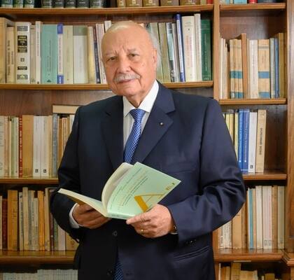 Juan Carlos Cassagne, presidente de la Academia Nacional de Derecho