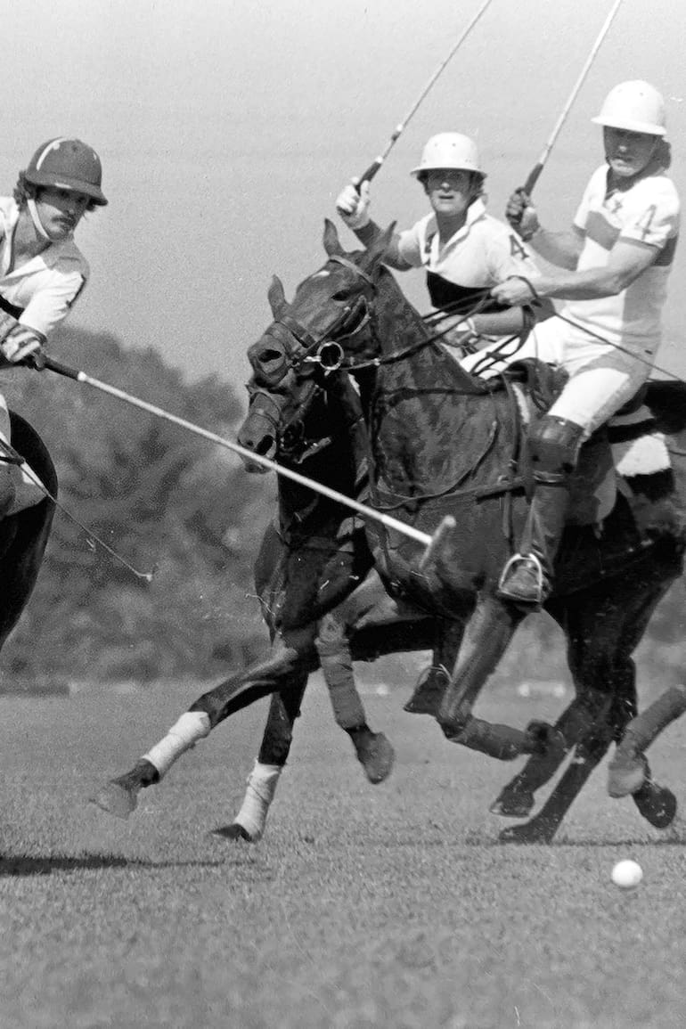 Juan Carlos Harriott (h.), Horacio A. Heguy, Horacio S. Heguy, Horacio Heguy (h.) y Gonzalo Heguy. Indios-Chapaleufú en el Abierto de Los Indios y Tortugas (1983)