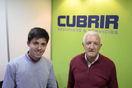 "Juan Cruz es mi mejor empleado. Está muy capacitado, es puntual y cumplidor", dice Miguel