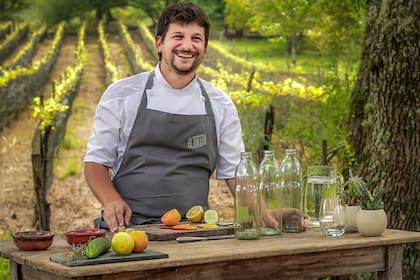 Juan Cruz Galetto es el chef más querido del Valle de Calamuchita y fue finalista de un concurso que tiene como jurado a Mauro Colagreco