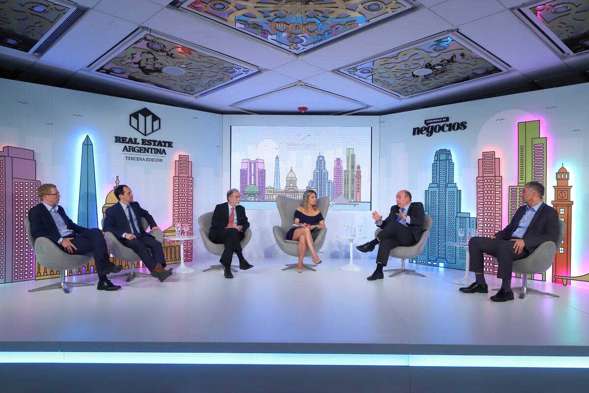 Juan Curutchet, Fausto Spotorno, Javier González Fraga, Carla Quiroga (LA NACION), Ergasto Riva y Nerio Peitiado