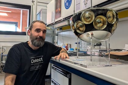 Juan de Dios Zornoza lidera la participación española en el observatorio submarino KM3NeT