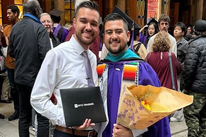 Juan Diego pudo terminar su Maestría en la Universidad de Nueva York