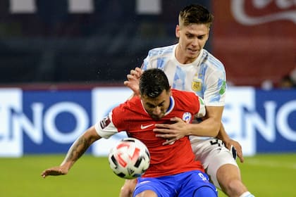 Juan Foyth en uno de sus últimos partidos con la camiseta de la selección argentina