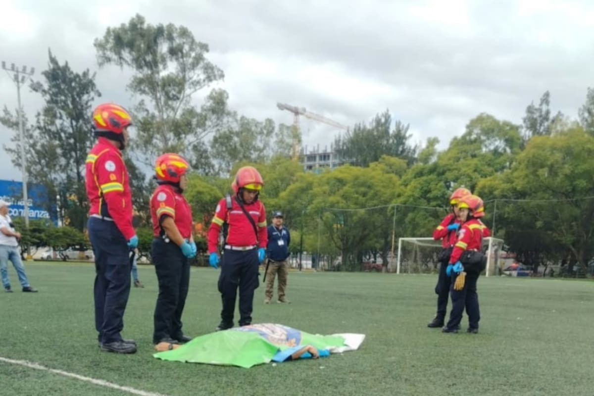 Juan Francisco Solórzano Foppa estaba jugando al fútbol