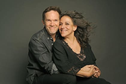 Juan Gil Navarro junto a su compañera de elenco en Misery, Julia Calvo