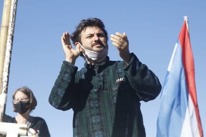 Juan Grabois fue el orador principal de un acto montado frente a la sede de la Sociedad Rural