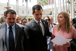 Los venezolanos empiezan a perder la fe en Guaidó y se hunden en la decepción