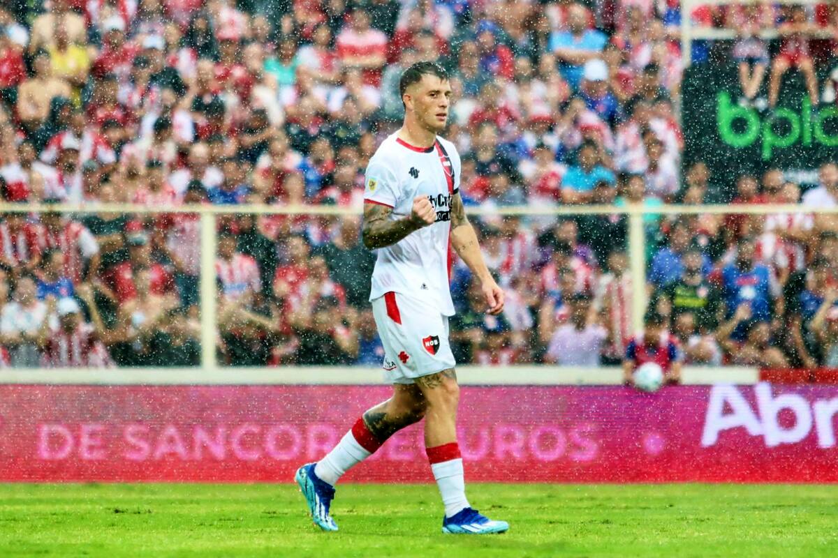 Juan Ignacio Ramírez marcó los tres goles de Newell's ante Unión y es uno de los máximos artilleros de la Copa de la Liga Profesional.