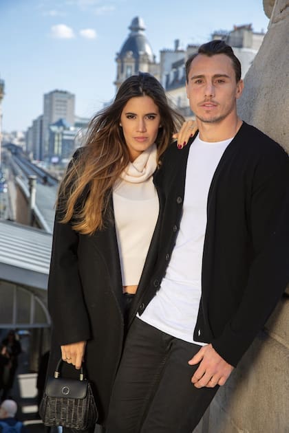 Diez meses después de su casamiento, Juan y Natacha recibieron a ¡Hola! Argentina en su departamento parisino y anunciaron que serán padres por primera vez antes del Mundial de Rugby en Japón, a donde se espera que Imhoff figure en la lista de Los Pumas.