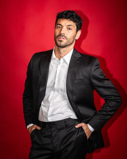Juan Ingaramo será parte de la nueva adaptación de la novela de Ricardo Piglia Plata quemada