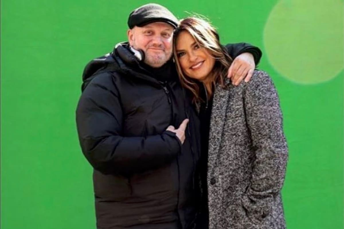 Juan José Campanella junto a la protagonista de La Ley El Orden:UVE