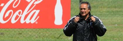Juan José López en la práctica con River