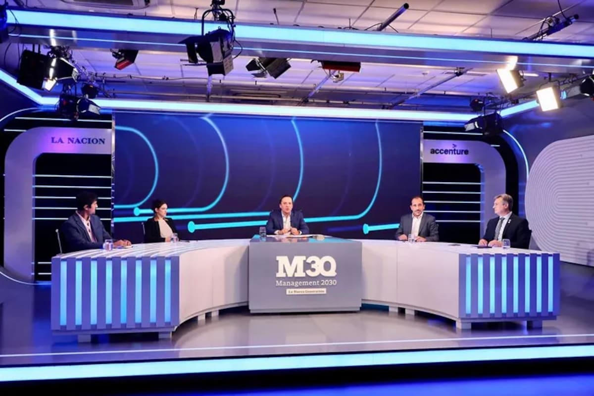 Juan Lariguet (Corteva Agriscience), Azucena Uranga (polista), José Del Rio (la nacion), Martín Genesio (AES Argentina) y Fernando Werlen (Sancor Salud)