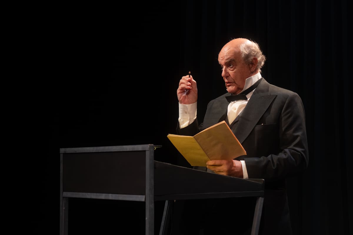 Juan Leyrado, en Sarmiento, la clase