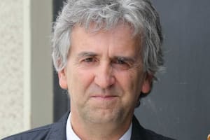 Juan Luis Arsuaga: “La vida es un regalo, disfruta todo lo que puedas y ayuda a otros”