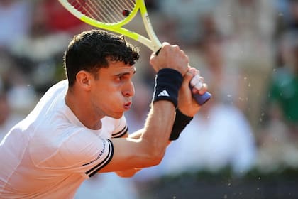 Juan Manuel Cerúndolo llegó a octavos de final y se metió en el Top 50 (Photo by Dimitar DILKOFF / AFP)
