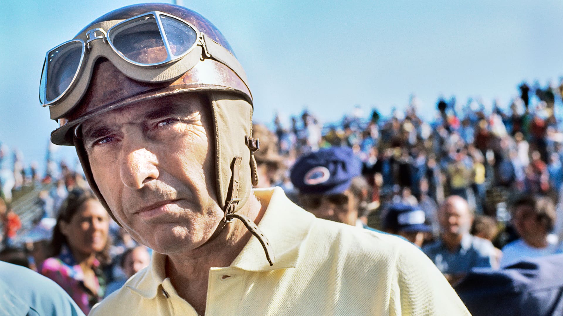 1976
Juan Manuel Fangio se calzó el casco en
Long Beach para una demostración durante el Grand Prix de la Costa Oeste de EE.UU