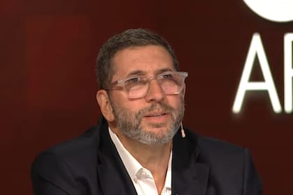 Juan Manuel Olmos, en diálogo con Carlos Pagni, sostuvo que el peronismo debe generar una alternativa económico con orden fiscal