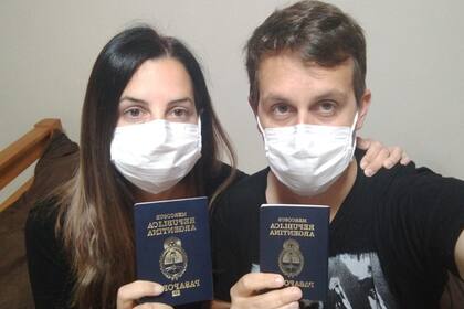 Juan Manuel Rodríguez y su novia Ximena Montero, ambos de 34 años, están varados en Japón sin poder regresar a la Argentina