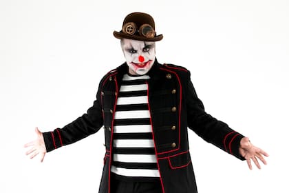 Juan Manuel Scaziotta, un clown oscuro en Circus of Darkness. circo del terror