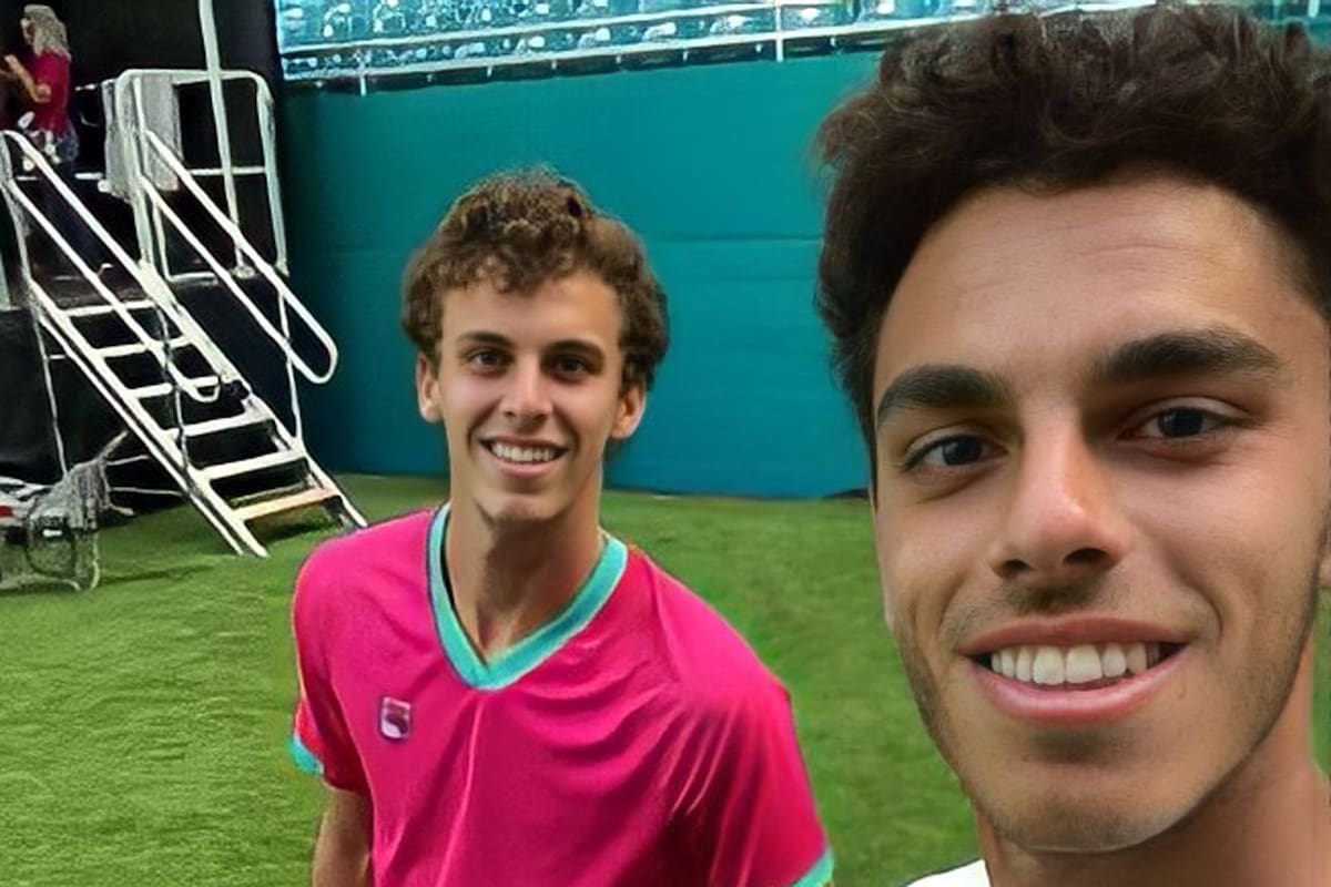 Juan Manuel y Francisco Cerúndolo, y una postal compartida en el Miami Open 2022; este miércoles se enfrentarán en el Buenos Aires