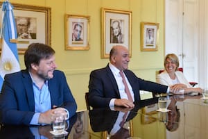 Juan Manzur y Leonardo Santoro se reunieron con los gremios y empresarios vinculados al servicio de taxis en la Ciudad de Buenos Aires