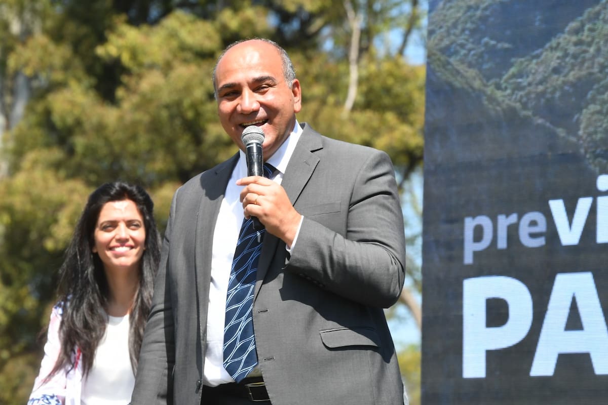 Juan Manzur y Luana Volnovich