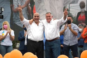 Juan Manzur y Osvaldo Jaldo, en el primer cierre de campaña en la capital de Tucumán