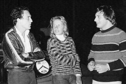 Juan María Traverso, con Susana, su mujer, y Bartolo Abella Nazar, amigo de la adolescencia