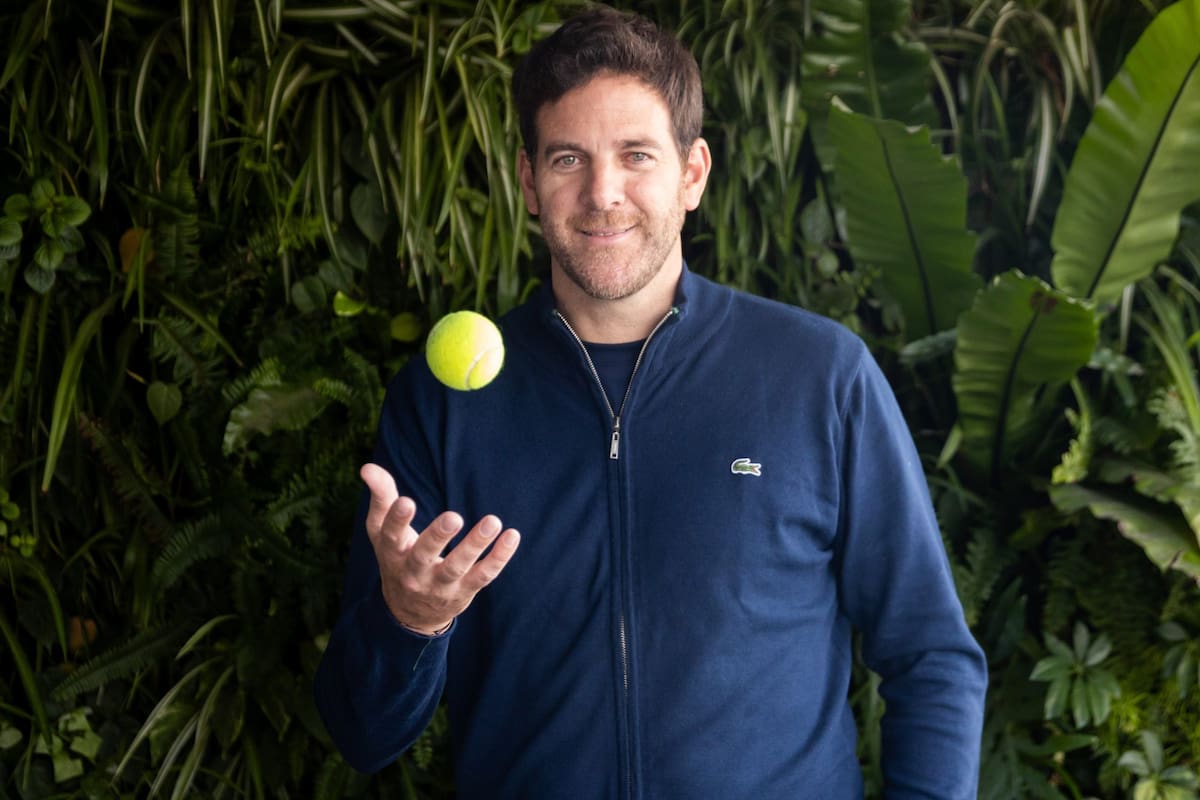 Juan Martín del Potro con LA NACION, divirtiéndose con una pelotita del US Open, su torneo preferido y al que regresará en las próximas horas para comentar a través de ESPN