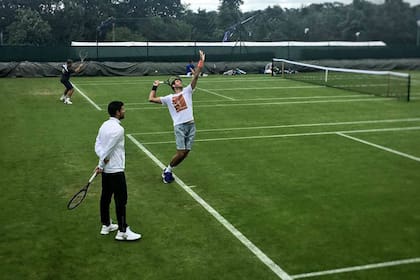 Juan Martín del Potro en Wimbledon 2016, con la asistencia como coach de Daniel Vallverdú.
