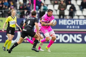 Juan Martín Scelzo se afianza en Stade Français, de París, uno de los mejores equipos del Top 14, de Francia, la liga nacional más poderosa del rugby.