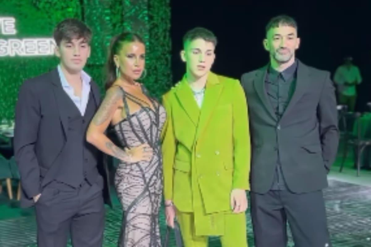 Juan Otero sorprendió a sus invitados con una espectacular coreografía con canciones de Beyonce y Lady Gaga (Foto: Captura de video / Instagram @juanoterook)