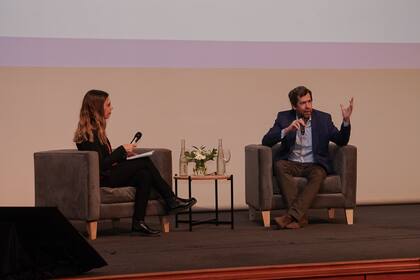 Juan Pablo Biondi contó sobre los desafíos de comunicar desde el Gobierno en plena pandemia en una charla que mantuvo con Brenda Struminger, periodista política de Infobae.