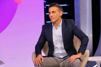 Juan Pablo Chemes (Accenture): En nuestros espacios de trabajo, la IA ya forma parte del día a día, desde asistentes virtuales que agilizan tareas administrativas hasta herramientas que ayudan a crear contenidos, analizar datos o automatizar procesos complejos: ese ejemplo se ve en desarrollos que hacemos con la banca, evolucionando sobre los viejos chatbots"