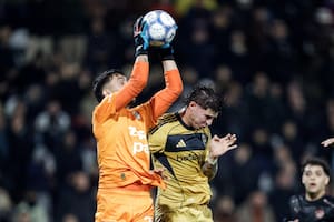 El arquero Montero salva a Boca, que tiene 5000 hinchas propios y busca seguir creciendo ante Platense